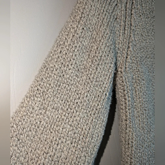 American Eagle Oatmeal Sweater size Medium Y2K Chunky Knit Cozy Pullover Granola - Picture 4 of 5